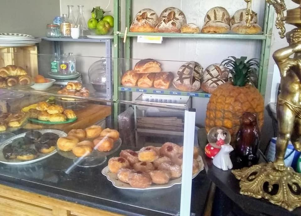 The Bear Bread Bakery B&B, Ensuite Rooms Above The Bakery, Colyton Eksteriør billede