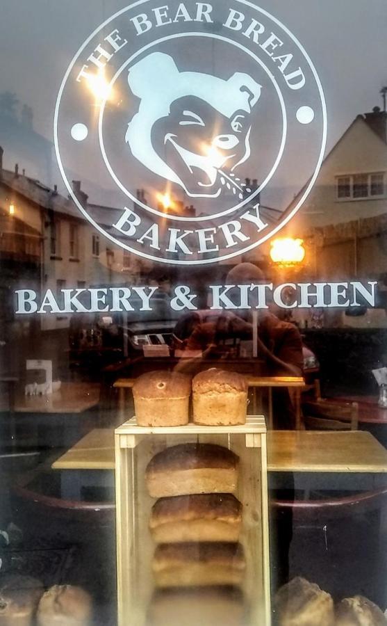 The Bear Bread Bakery B&B, Ensuite Rooms Above The Bakery, Colyton Eksteriør billede